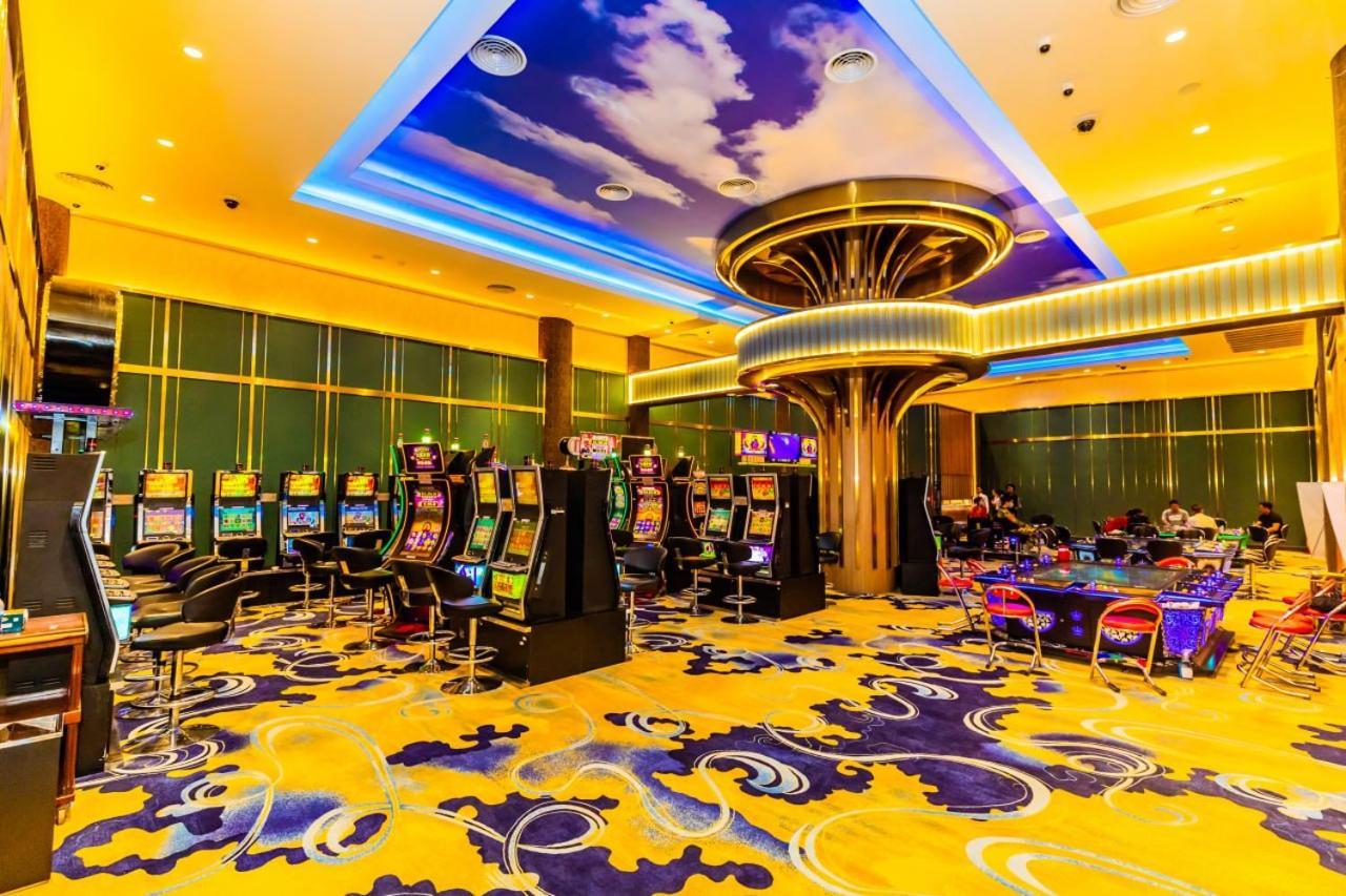 Dynasty Casino Hotel Bavet Zewnętrze zdjęcie